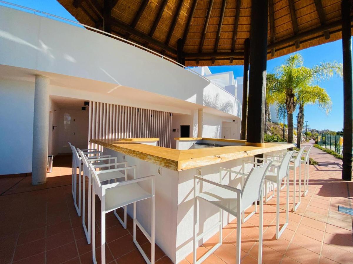 Siempre Mas Penthouse Atalaya Hills Golf Marbella 2 Large Bedrooms 4 Guests Estepona Buitenkant foto